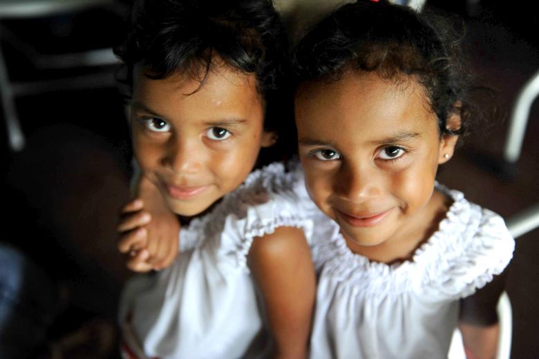 Free stock image of Twin Sisters created by Pixabay