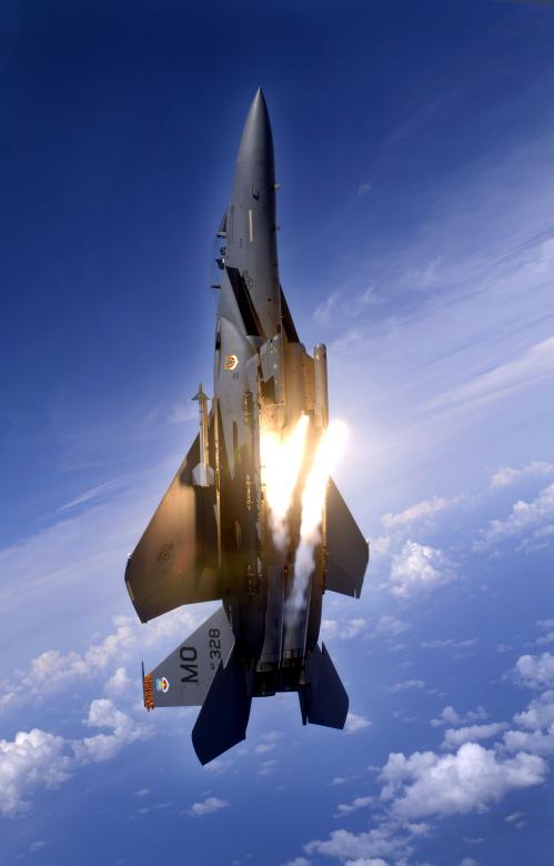 Free stock image of Flying Jet created by Pixabay