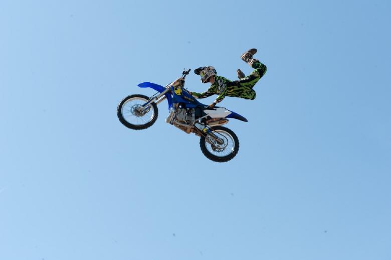 Free stock image of Bike Jumping created by Pixabay