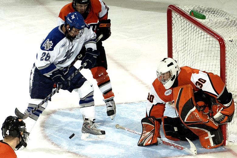 Free stock image of Ice Hockey created by Pixabay