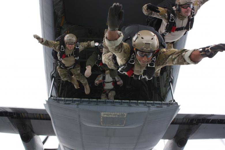 Free stock image of Military Skydivers created by Pixabay