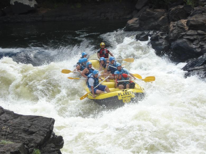 Free stock image of Rafting in the River created by Pixabay