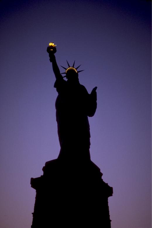 Free stock image of Statue of Liberty created by Pixabay