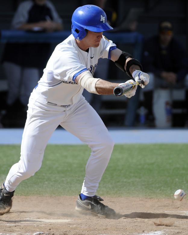 Free stock image of Baseball Player created by Pixabay