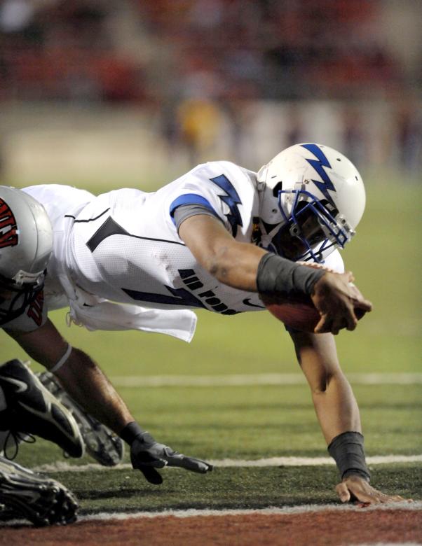 Free stock image of American Football created by Pixabay