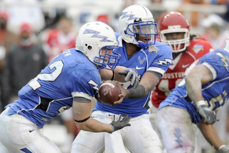 Free stock image of American Football created by Pixabay