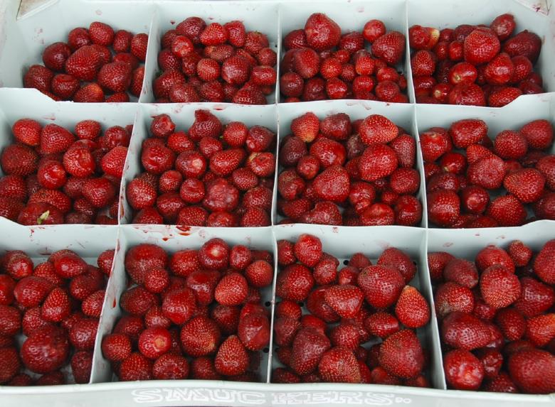 Free stock image of Fresh Strawberries created by Pixabay