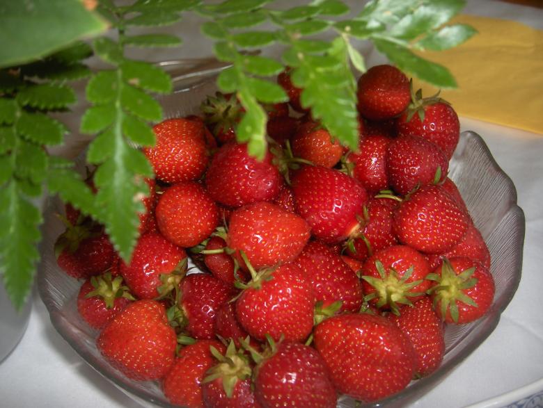 Free stock image of Fresh Strawberries created by Pixabay