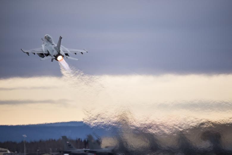 Free stock image of Military Jet Takeoff created by Pixabay