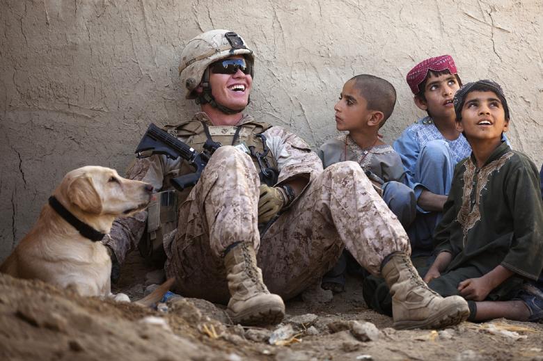 Free stock image of Soldier with Kids created by Pixabay