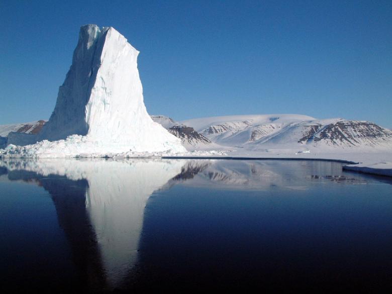 Free stock image of Giant Iceberg Tower created by Pixabay