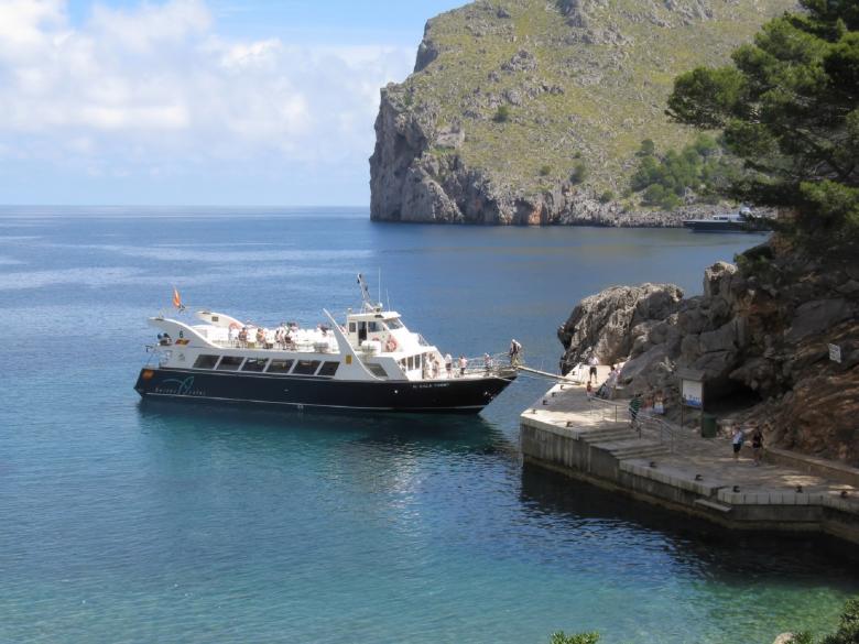 Free stock image of Tourist Boat created by Pixabay
