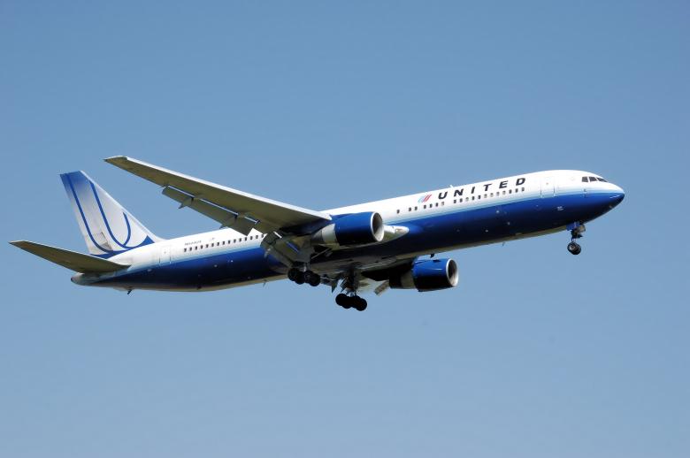 Free stock image of United Airline created by Pixabay