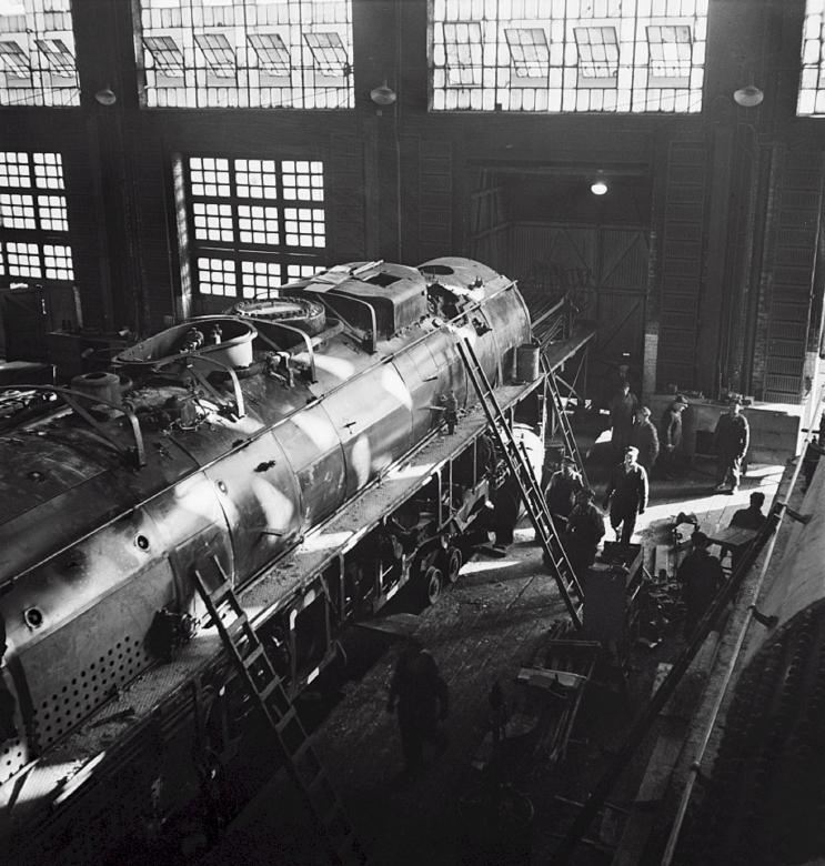 Free stock image of Locomotive Shop created by Pixabay