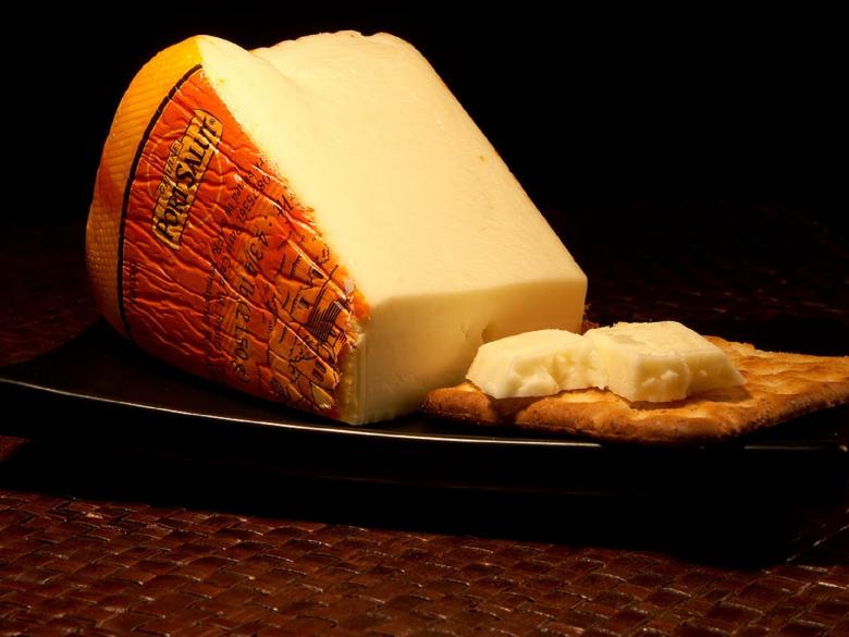 Free stock image of Cheese with Biscuit created by Pixabay