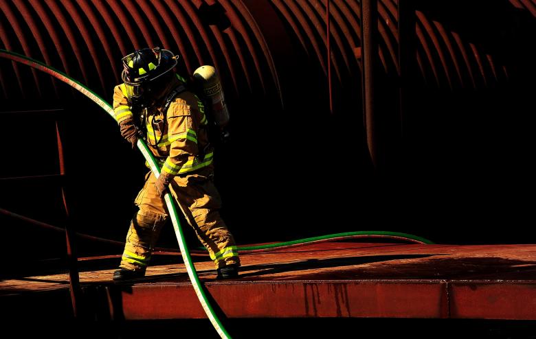 Free stock image of Firefighter with the Waterpipe created by Pixabay