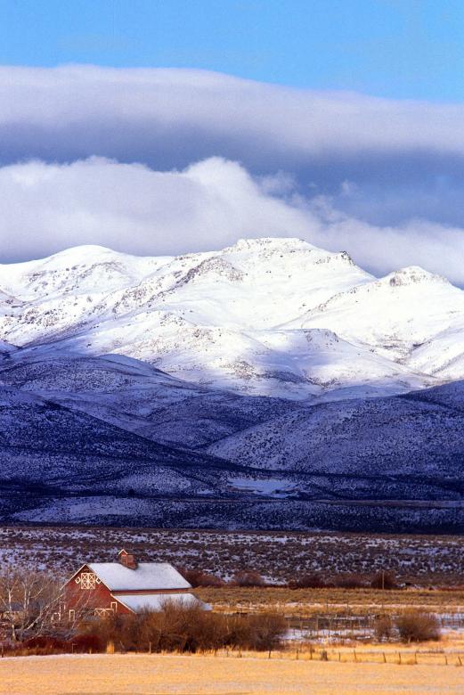 Free stock image of Mountainous created by Pixabay