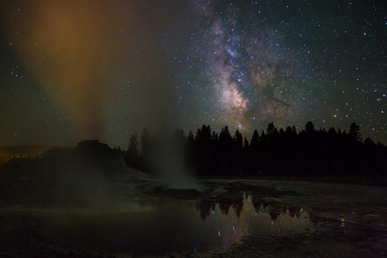 Free stock image of Castle Geyser created by Pixabay