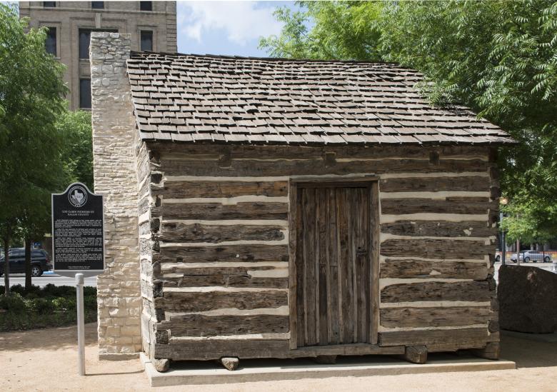 Free stock image of Log Cabin created by Pixabay