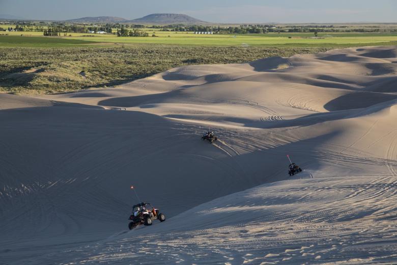 Free stock image of Racing on the Sand Dunes created by Pixabay