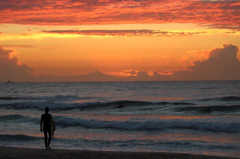 Free stock image of Surfer on the Shore created by Pixabay