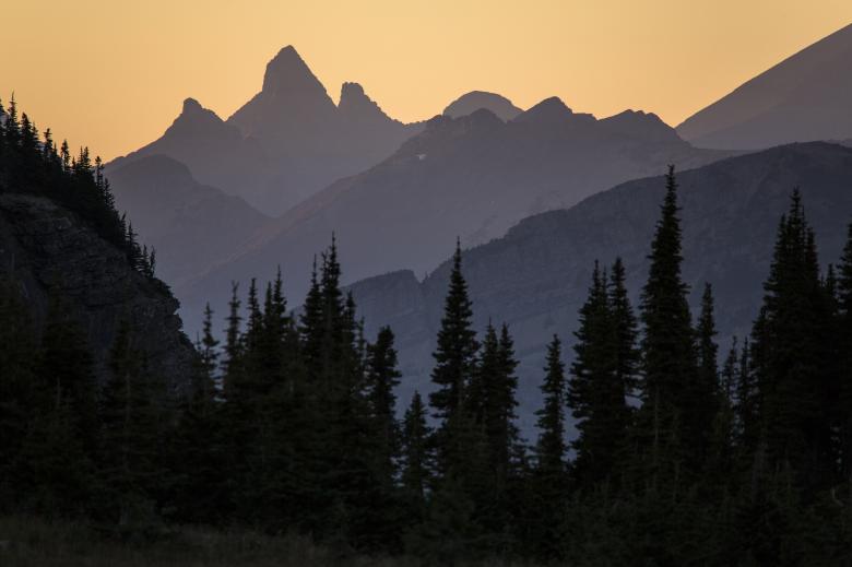 Free stock image of Mountain Range created by Pixabay