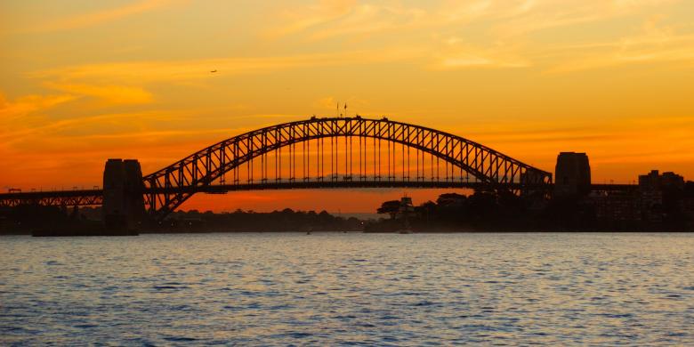 Free stock image of Sydney Harbor Bridge created by Pixabay