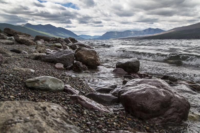 Free stock image of Lake Mcdonald created by Pixabay