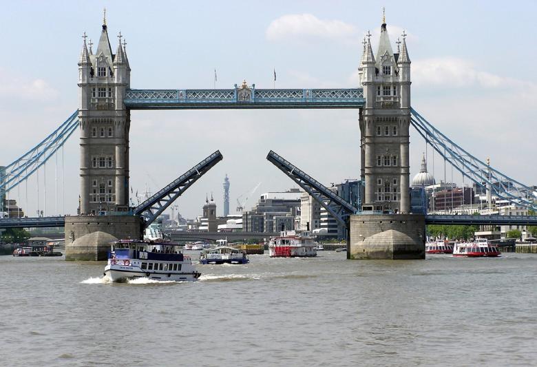 Free stock image of Tower bridge created by Pixabay