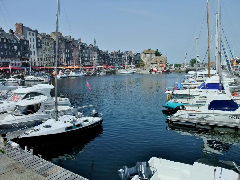 Free stock image of Honfleur Boat Stand created by Pixabay