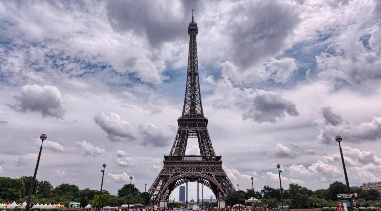 Free stock image of Eiffel Tower created by Pixabay