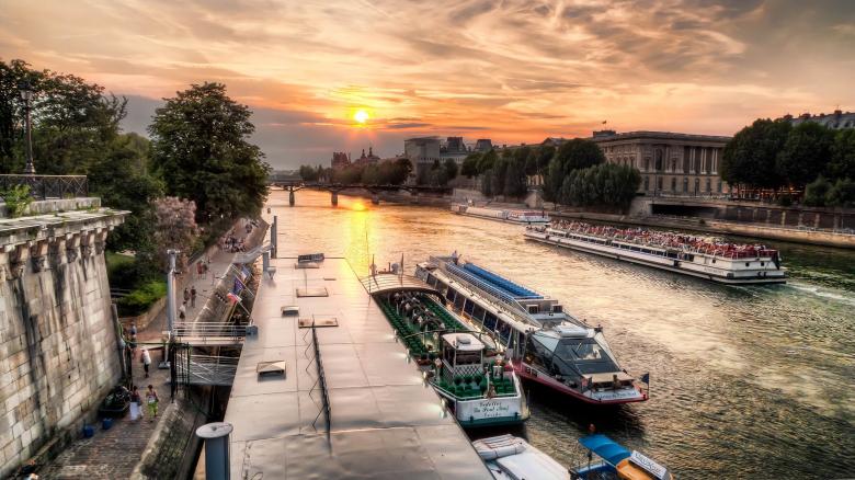 Free stock image of In Paris created by Pixabay