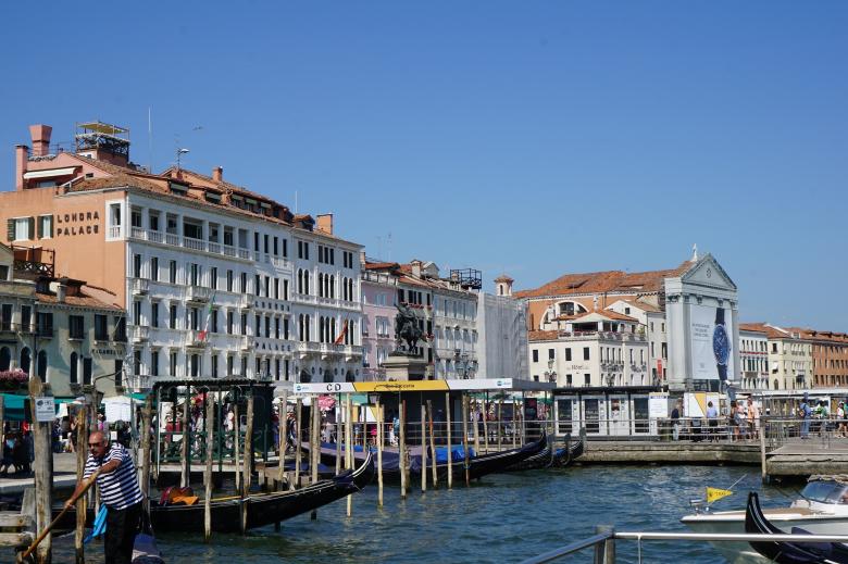 Free stock image of Venice Port created by Pixabay