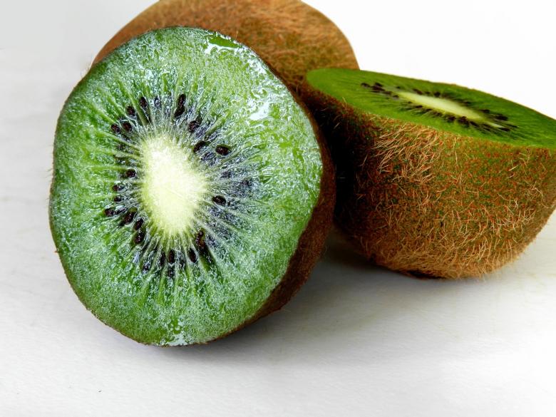 Free stock image of Kiwi Fruit created by Pixabay