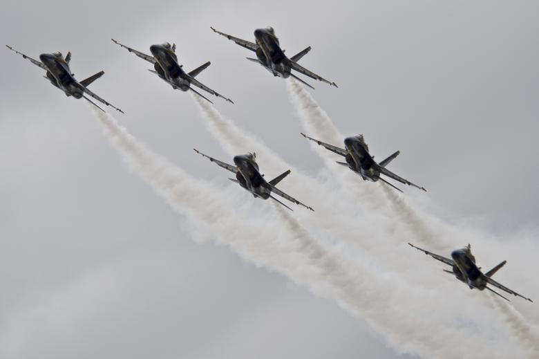Free stock image of Blue Angels created by Pixabay