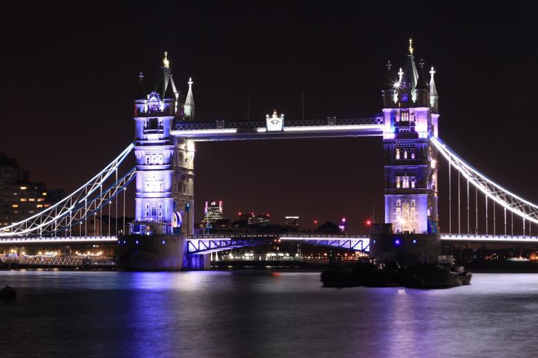 Free stock image of Tower Bridge created by Pixabay