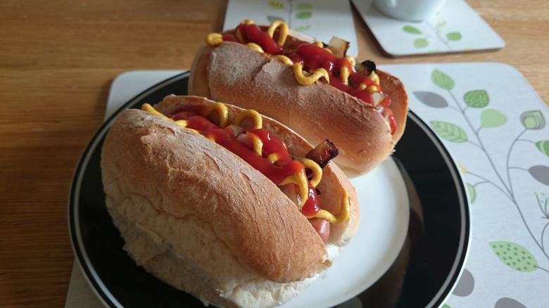 Free stock image of Hot Dogs created by Pixabay