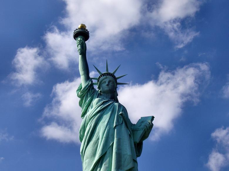 Free stock image of Statue of Liberty created by Pixabay