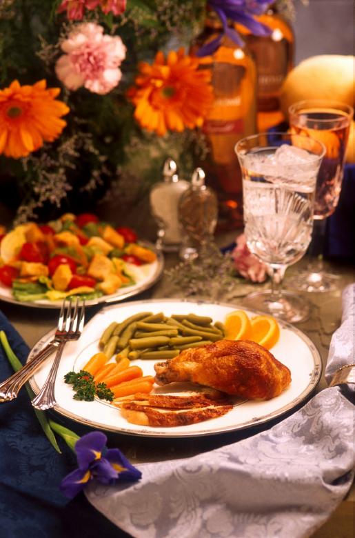 Free stock image of Dining Table created by Pixabay