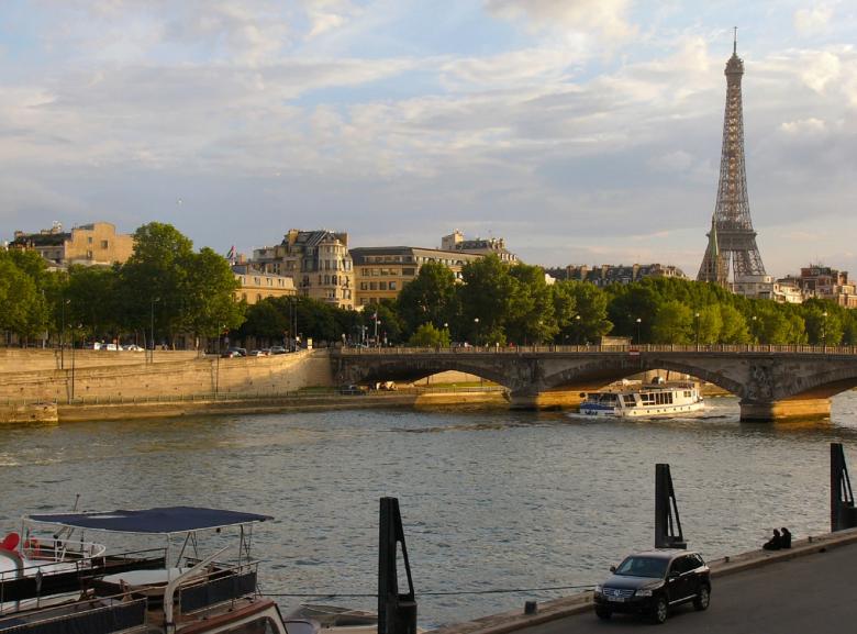 Free stock image of Paris City created by Pixabay
