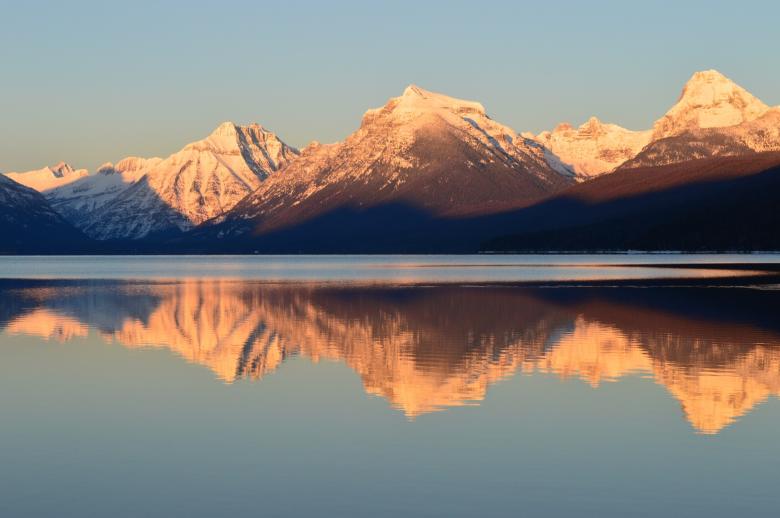 Free stock image of Lake Mcdonald created by Pixabay