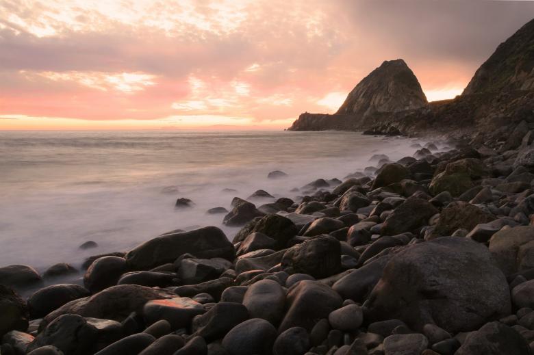 Free stock image of Rocky Shore created by Pixabay