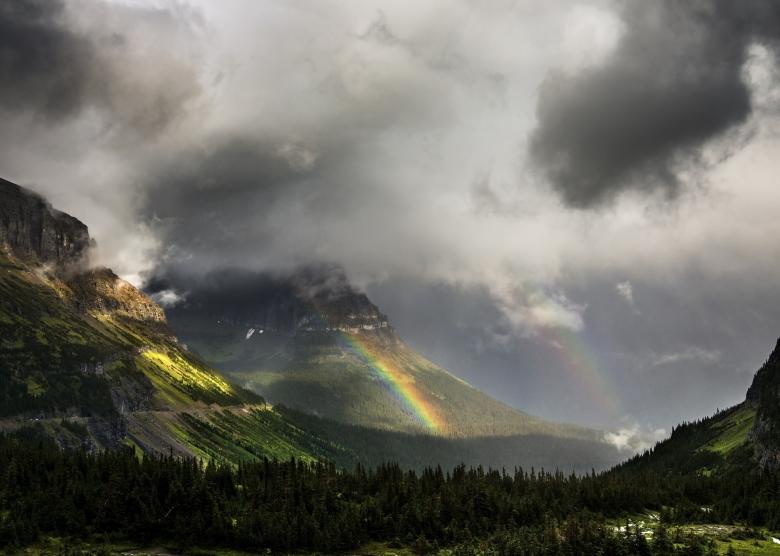 Free stock image of Mountain Range created by Pixabay