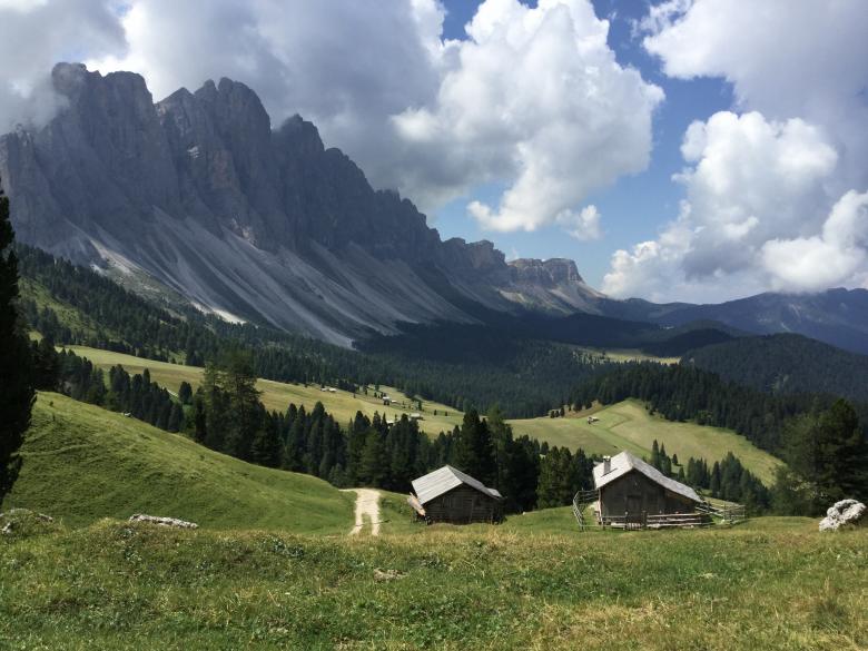 Free stock image of Mountain Range created by Pixabay