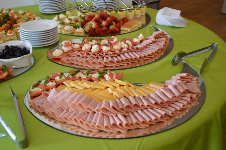 Free stock image of Buffet at a Restaurant created by Pixabay