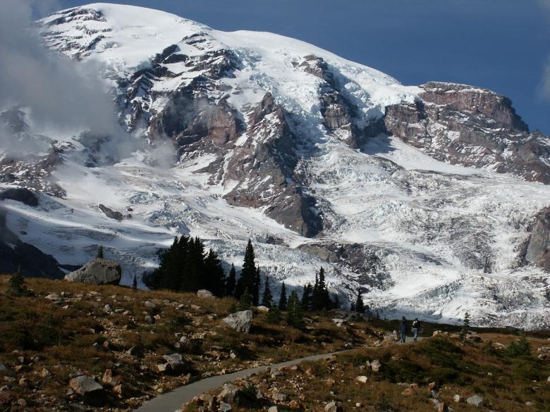 Free stock image of Frozen Mountain created by Pixabay