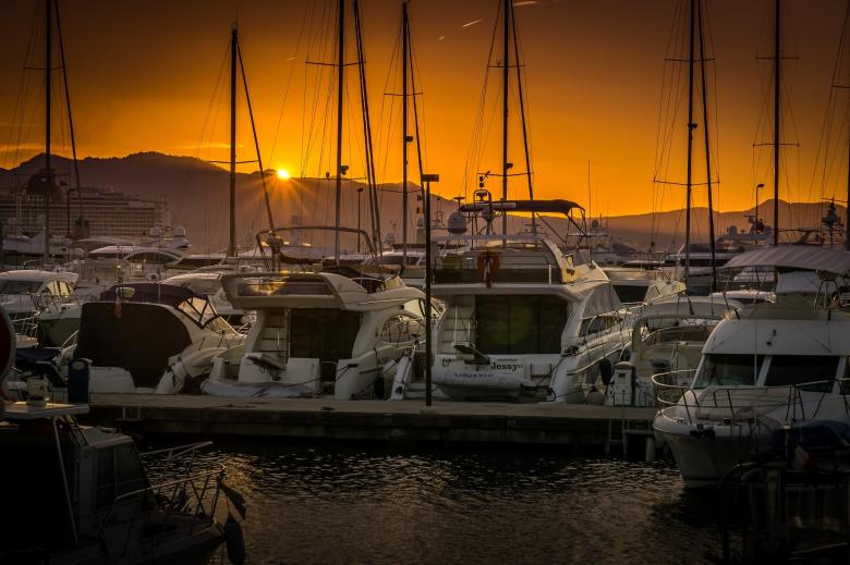 Free stock image of Sunset on the Port created by Pixabay