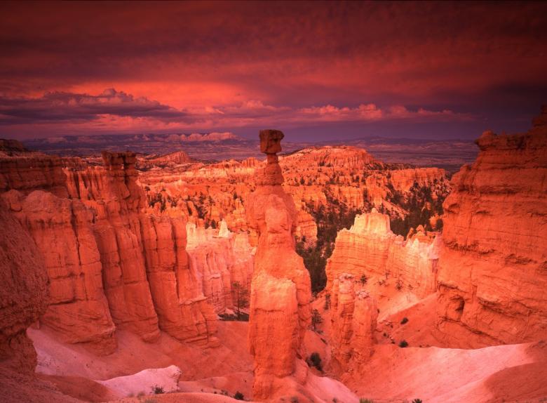 Free stock image of Bryce Canyon created by Pixabay