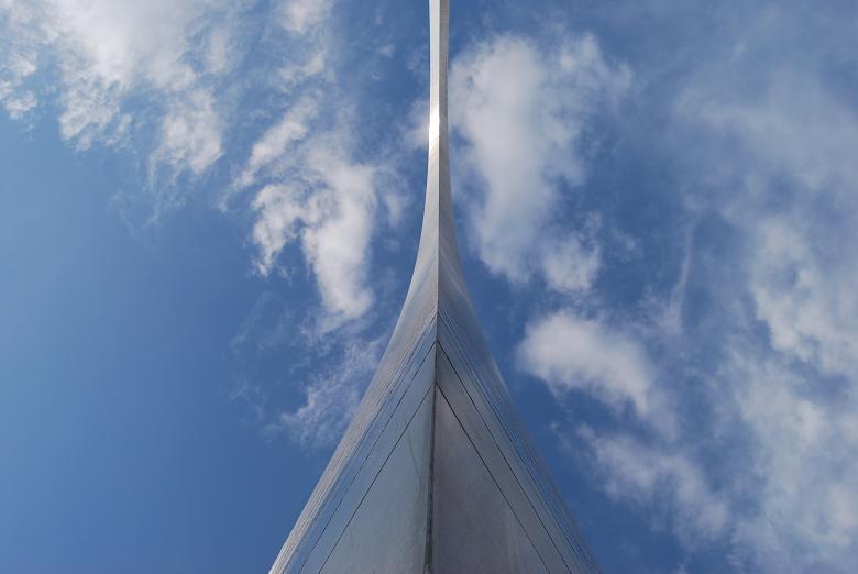Free stock image of Gateway Arch created by Pixabay