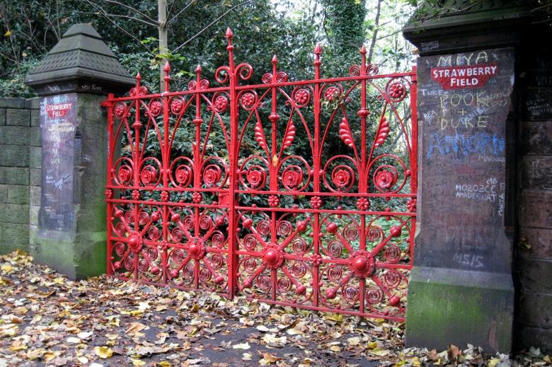 Free stock image of Iron Gate created by Pixabay